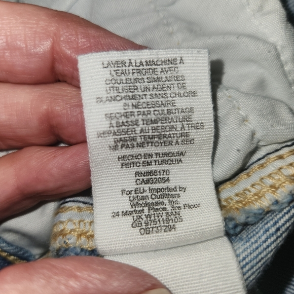 Free People Cropped Raw/Fray Hem Jeans Size 27 High Rise Distressed With Stretch - Picture 10 of 14